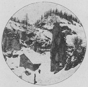 Route van de Grote Sint-Bernard in de winter