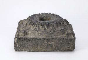 Boeddhistisch lotus voetstuk door Tang Dynasty Chinese School