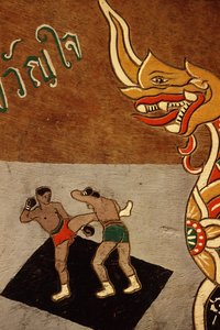 Decoratie op een ossenkar die Muay Thai uitbeeldt
