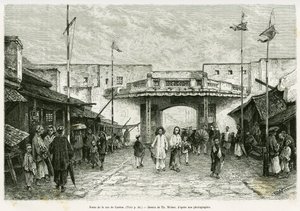 Canton Street Gate in Hanoi. Gravure van Th. Weber, naar een foto, ter illustratie van het verhaal Dertig maanden in Tonkin in 1884, door Doctor Hocquard, in de tour du monde 1889, onder leiding van Edouard Charton (1807-1890), Hachette, Parijs.