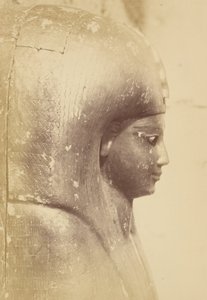 Close-up van de Sarcofaag van Koningin Aah-Hotep (Profiel)