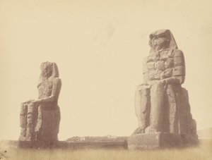 [Kolos van Memnon].