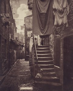 Close, nr. 193 High Street. door Thomas Annan