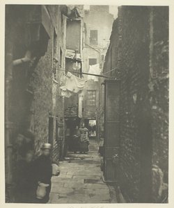 Close No. 37 High Street