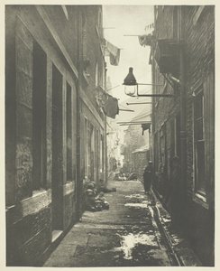 Close No. 80 High Street