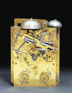 (detail) van een James II gemonteerde slagklok met trekkwartierherhaling, nr. 166, ca.1690-95 door Thomas Tompion
