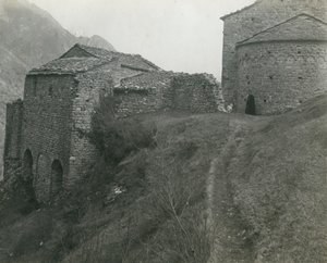 Abdij van San Pietro al Monte, Civate, Lombardije, Italië, foto door Ugo Monneret de Villard, circa 1910 door Ugo Monneret de Villard
