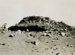 Ruïnes in de regio Goz Regeb, Soedan, foto door Ugo Monneret de Villard, ca 1925