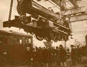Een Grote Westelijke Ridder te Paard voor de Inspectie van Scholieren die Swindon Bezoeken, ca. 1930