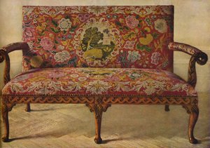 Een Queen Anne-bankje bekleed met Petit Point, c1900, 1936 door Unbekannt