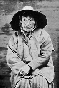 Een Tlingit-vrouw uit Alaska, 1912 door Unbekannt