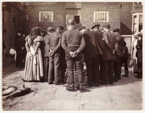 Een visveiling, ca. 1905