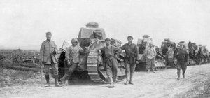 Een groep lichte tanks, Soissons, Frankrijk door Unbekannt