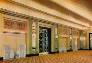 Een uitzicht op de nieuwe balzaal in Claridges Hotel, ontworpen door Oswald P. Milne, 1933 door Unbekannt
