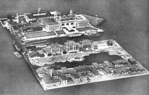 Luchtfoto van Ellis Island Immigratiestation, New York, VS, 1926 door Unbekannt