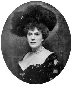 Alice Keppel, Engelse socialite, 1906-1964 door Unbekannt