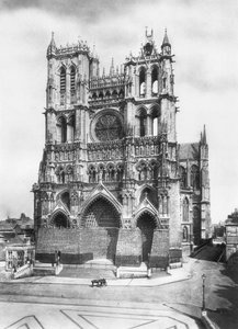 Kathedraal van Amiens, Picardië, Frankrijk, 1918 door Unbekannt