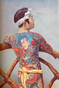 Een uitgebreid getatoeëerde Japanse man door Unbekannt