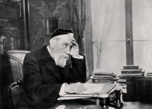 Anatole France, Franse schrijver, 1903 door Unbekannt