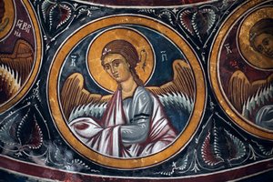 Engelmedaillon rond Christus en het Laatste Oordeel (detail) van de Byzantijnse fresco uit het Narthex gewelf van de kerk van Asinou. Laatste oordeelscène 14e eeuw (1332) UNESCO, werelderfgoed Troodos regio, Cyprus