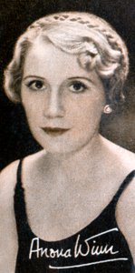Anona Winn MBE geboren Anona Edna Wilkins, 1904-1994, 1935