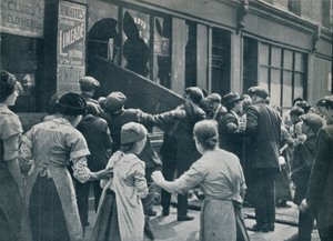 Anti-Duitse rellen in Londen: Een menigte breekt de ramen van een Duitse winkel, ca. 1914 door Unbekannt