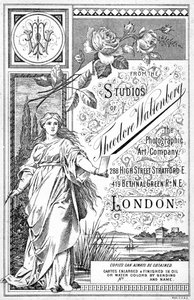 Achterkant van een Foto ter Promotie van de Studio van Theodore Waltenberg door Unbekannt
