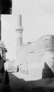 Achterstraat en oude moskee, Bagdad, Irak, 1917-1919