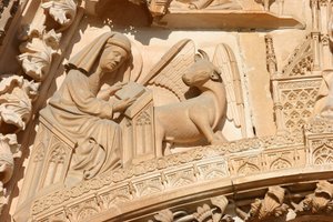Evangelist Lucas en de os, zijn symbool, Batalha, Portugal door Unbekannt