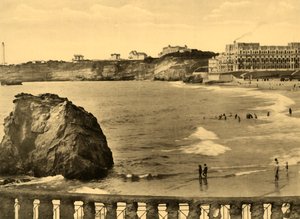 Biarritz - Hotel du Palais en de Baai, c1930 door Unbekannt