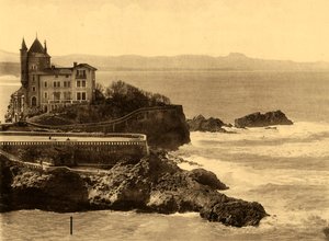 Biarritz - La Villa Belza en de keten van de Pyreneeën, ca. 1930 door Unbekannt