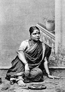 Brahmaanse vrouw, India door Unbekannt