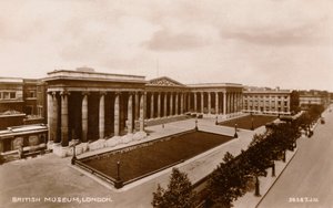 British Museum, Londen, c1920 door Unbekannt