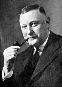 Cecil John Charles Street, Engelse romanschrijver