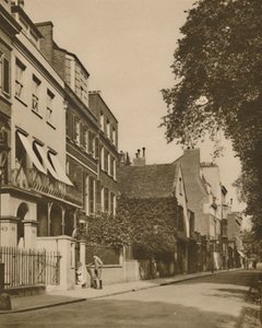 Cheyne Walk, een ingetogen weg met uitzicht op de rivier, rijk aan herinneringen door Unbekannt