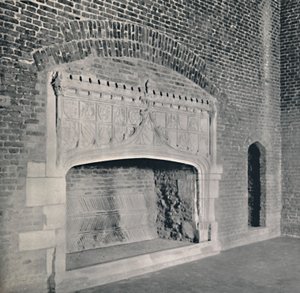 Schouwstuk in Tattershall Castle, Lincolnshire, 1927