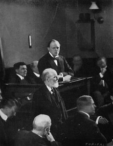 Churchill getuigt over het Sidney Street-incident, 1911, 1945 door Unbekannt
