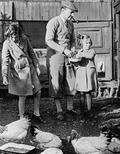 Clement Attlee (1883-1967), Labour politicus, 20 november 1937