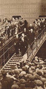 Clydeside juicht, 1937 door Unbekannt