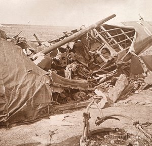 Neergestort vliegtuig, Sainte-Marie-à-Py, Noord-Frankrijk, ca. 1914-1918
