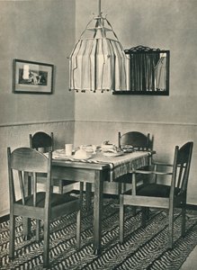 Eettafel en stoelen ontworpen door Willem Penaat, 1928