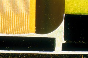Elektronica, LM Elektronische condensator component doorsnede door Unbekannt