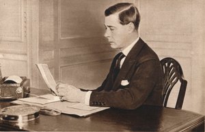Edward VIII aan het werk in zijn kantoor in St. James