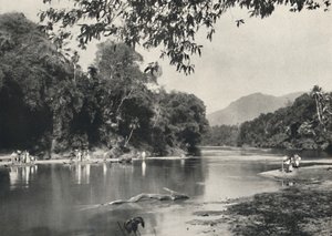 Olifantenbadplaats aan de Mahavaliganga bij Kandy, 1926 door Unbekannt