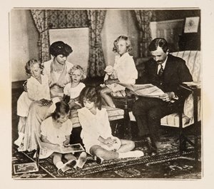 Keizer Karel I en zijn familie in ballingschap, 1920s door Unbekannt
