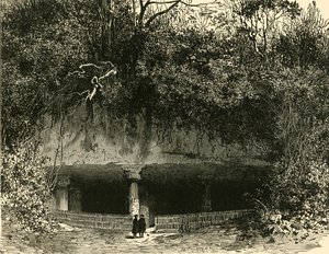 Ingang van de grot bij Elephanta, Bombay Presidency door Unbekannt