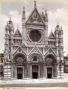 Gevel van de kathedraal van Siena, Italië, eind 19e of begin 20e eeuw door Unbekannt