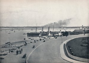 Fleetwood - De Promenade: Vertrek van de Isle of Man-stoomboot, 1895