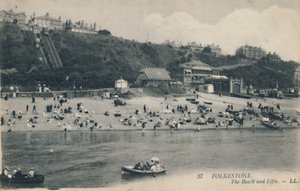 Folkestone. Het strand en liften, eind 19e-begin 20e eeuw door Unbekannt
