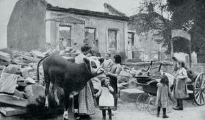Franse vluchtelingen keren terug naar hun verlaten dorp, Artois, Eerste Wereldoorlog, 1915